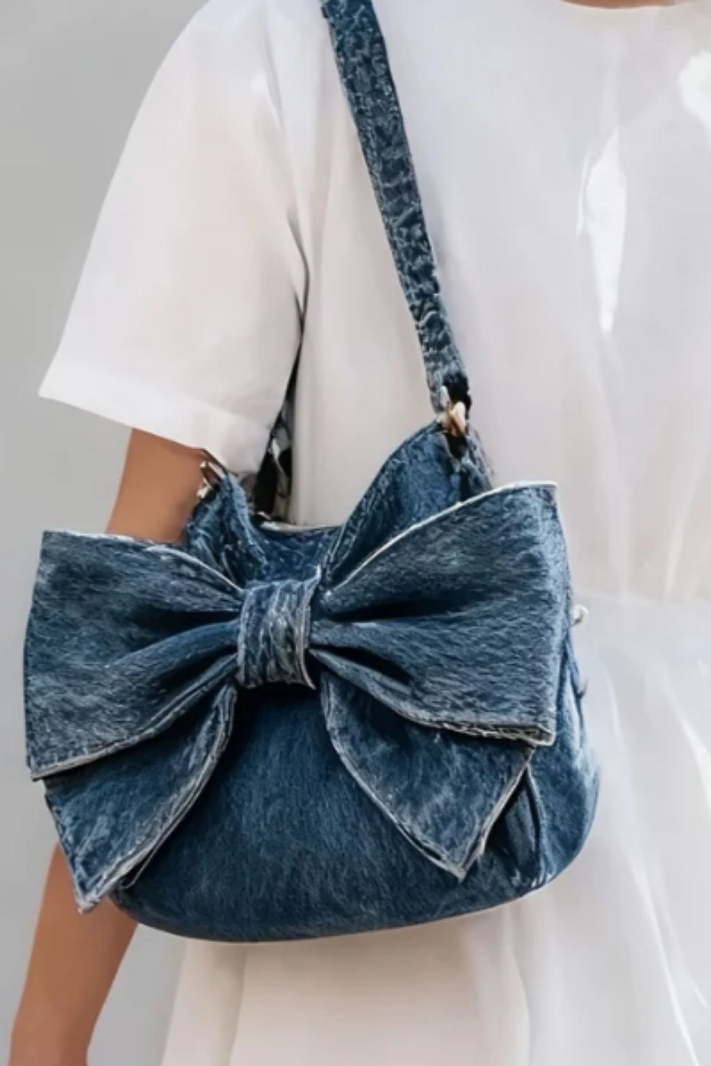 Anika™ | Väska med retro-rosett