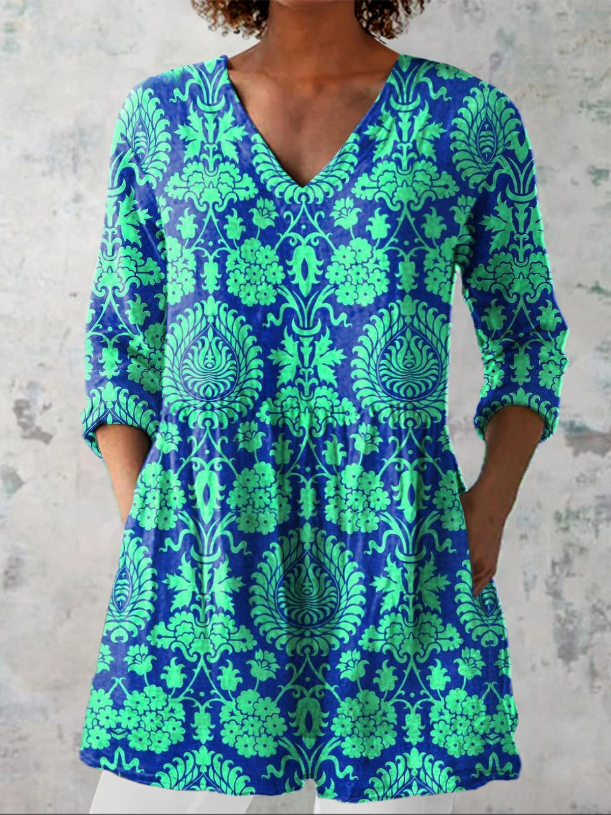 Ines™ | Lång blus med V-ringning