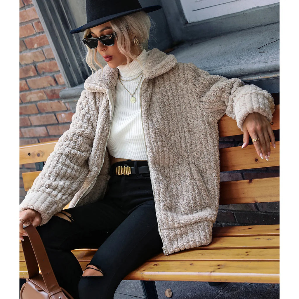 Iris | Elegant Fjäderjacka