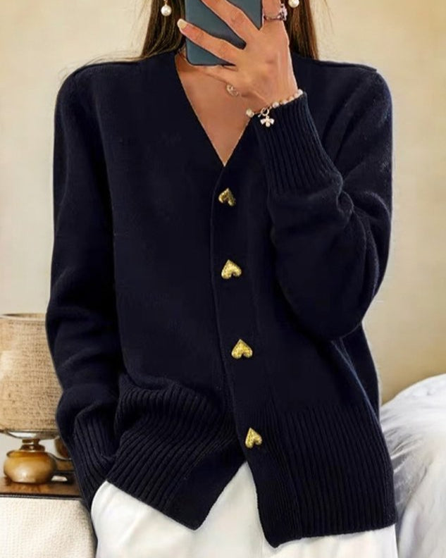 Hayden Chasie | Elegant Hjärtknapp Cardigan